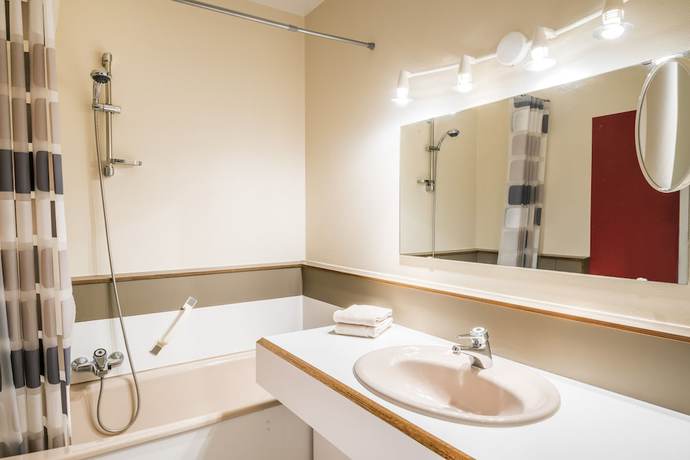 Imagen de la habitación del Hotel Hotel-Restaurant Le Cigalon. Foto 9