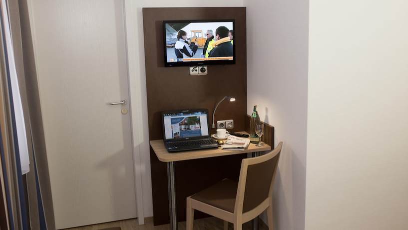Imagen de la habitación del Hotel Hotel-Restaurant L&uuml;tkebohmert. Foto 11