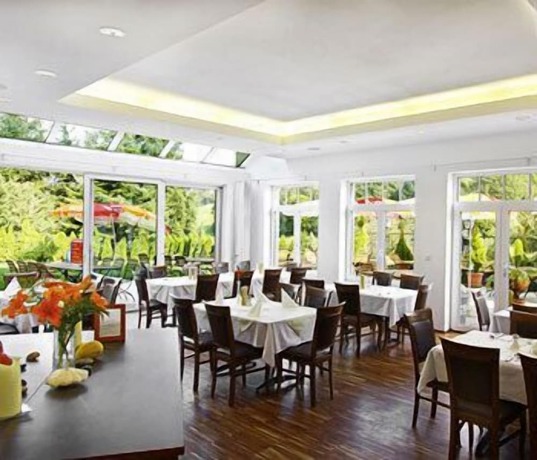 Imagen del bar/restaurante del Hotel Hotel-Restaurant Marienhof. Foto 5