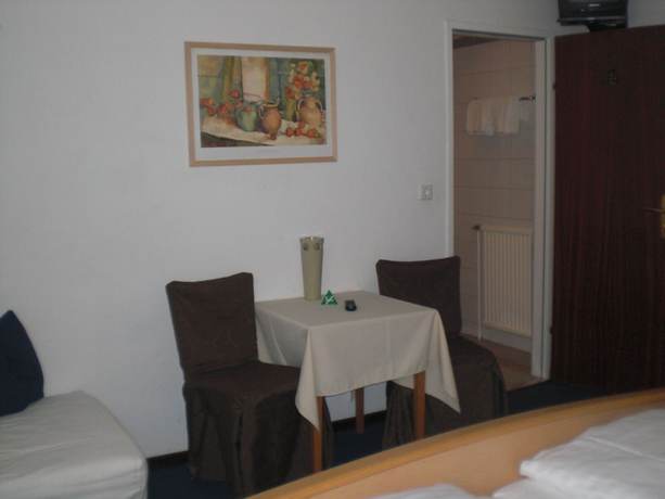 Imagen de la habitación del Hotel Hotel-Restaurant Marienhof. Foto 12