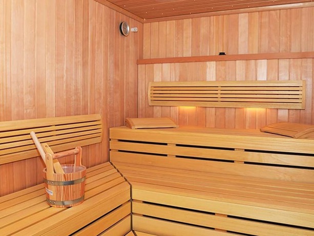 Imagen de la piscina del Hotel Hotel-Restaurant Rotes Einhorn Superior. Foto 19