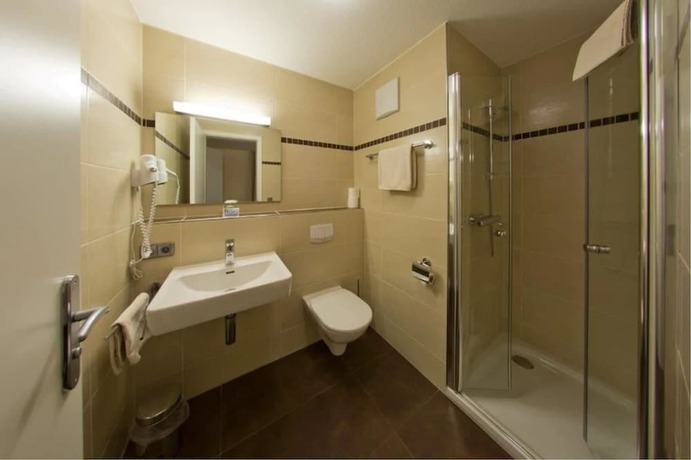 Imagen de la habitación del Hotel Hotel-Restaurant Sonneneck. Foto 9