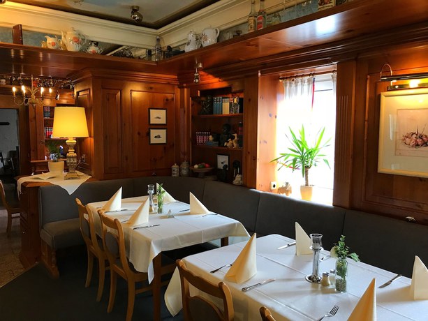 Imagen del bar/restaurante del Hotel Hotel-Restaurant St&uuml;er. Foto 9