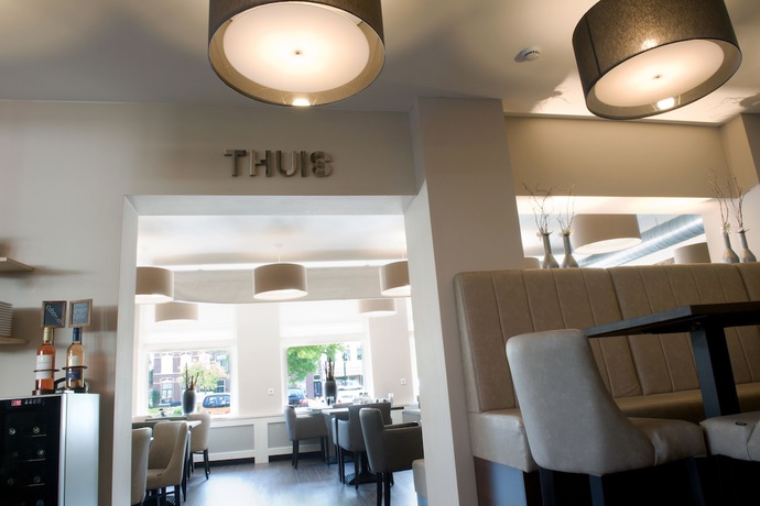 Imagen del bar/restaurante del Hotel Hotel-Restaurant Thuis!. Foto 2