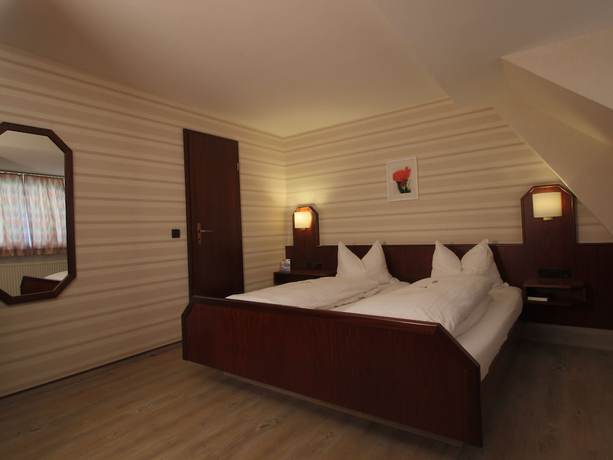 Imagen de la habitación del Hotel Hotel-Restaurant and G&auml;stehaus L&ouml;wen. Foto 16