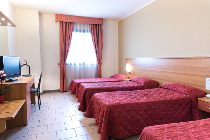 Imagen de la habitación del Hotel HotelTo. Foto 17