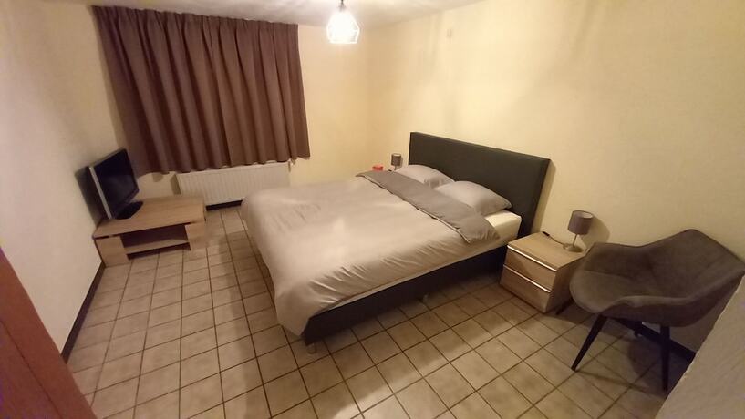 Imagen de la habitación del Hotel Hotel-au-central. Foto 8