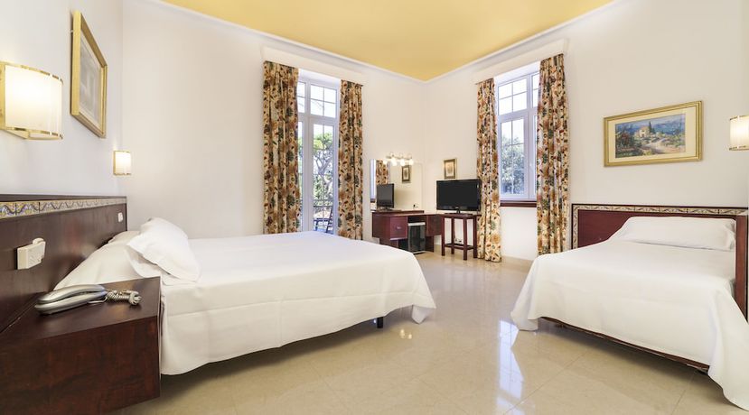 Imagen de la habitación del Hotel Hoteles Globales Reina Cristina. Foto 8