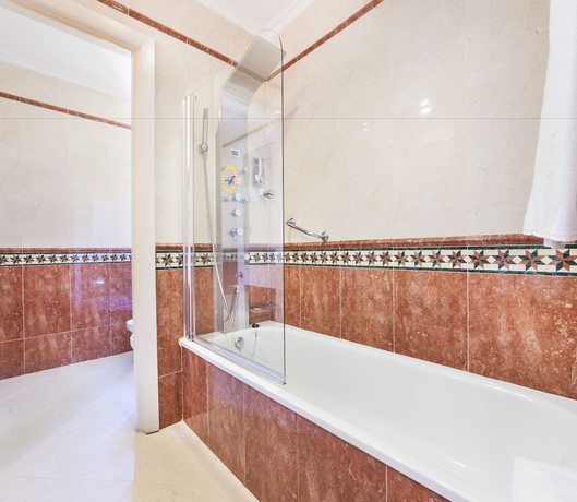 Imagen de la habitación del Hotel Hoteles Globales Reina Cristina. Foto 14