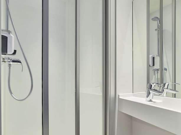 Imagen de la habitación del Hotel Hotelf1 Geneve Ferney Airport. Foto 17