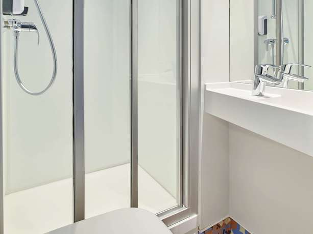 Imagen de la habitación del Hotel Hotelf1 Perpignan Sud. Foto 17