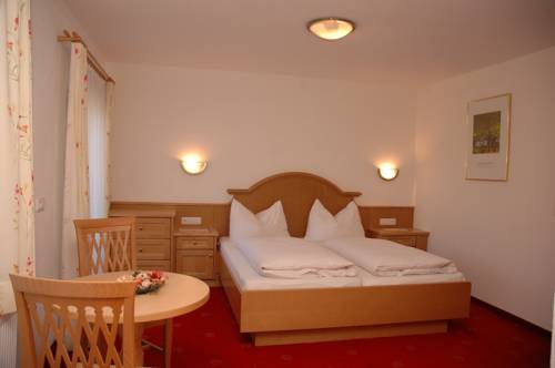 Imagen de la habitación del Hotel Hotel-garni Almhof. Foto 6