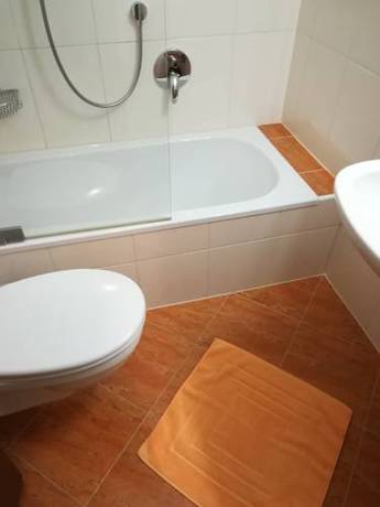 Imagen de la habitación del Hotel Hotel-garni Austria. Foto 7