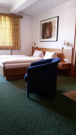 Imagen de la habitación del Hotel Hotel-garni Austria. Foto 12