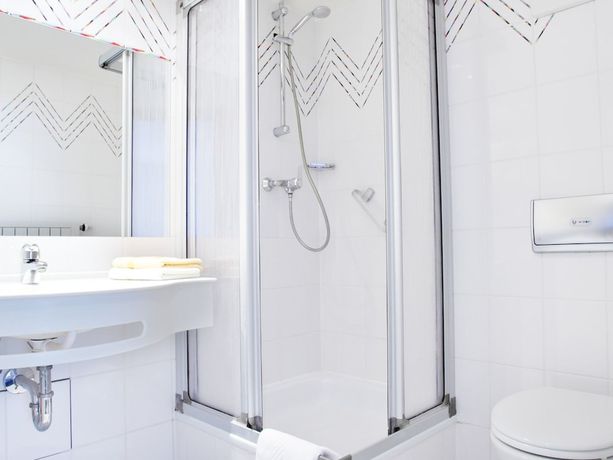 Imagen de la habitación del Hotel Hotel-gasthof Neum&uuml;hle. Foto 12