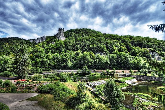 Imagen de los exteriores del Hotel Hotel-gasthof Neum&uuml;hle. Foto 14