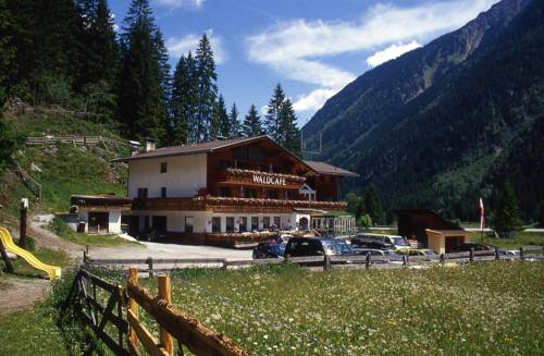 Imagen de la habitación del Hotel Hotel-gasthof Waldcaf&eacute;. Foto 2