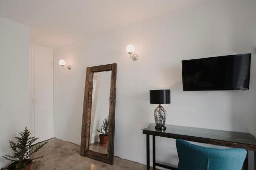Imagen de la habitación del Hotel Hotelito Rural Flor de Timanfaya. Foto 15