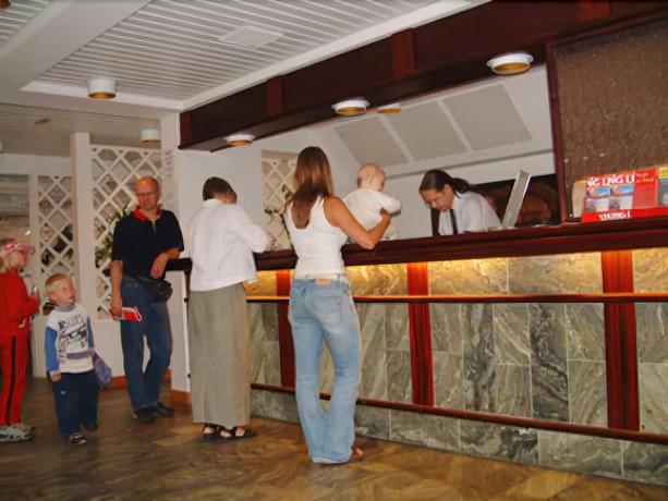 Imagen de los interiores del Hotel Hotell Cikada. Foto 10
