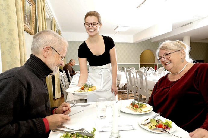 Imagen del bar/restaurante del Hotel Hotell Elsabo Herrgård. Foto 4