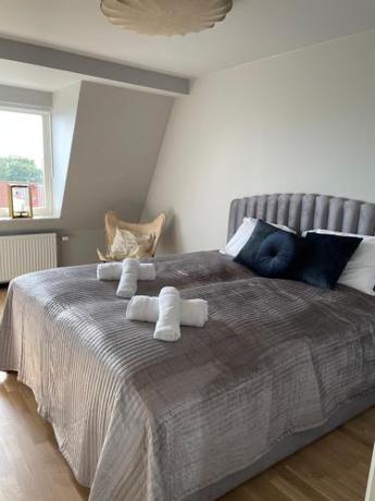 Imagen de la habitación del Hotel Hotell Han&ouml;hus H&auml;llevik. Foto 14