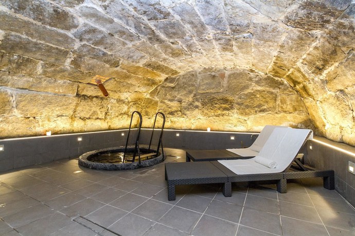 Imagen de la piscina del Hotel Hotell J&auml;rvs&ouml;baden. Foto 19