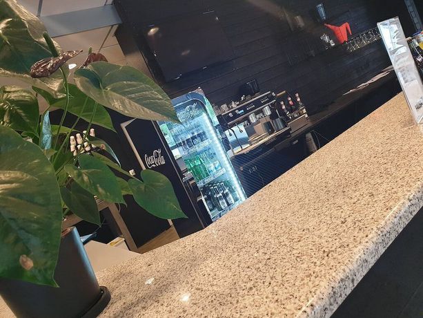 Imagen de los interiores del Hotel Hotell Pausa. Foto 16