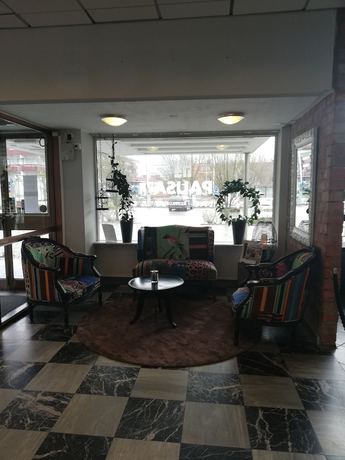 Imagen de los interiores del Hotel Hotell Pausa. Foto 18