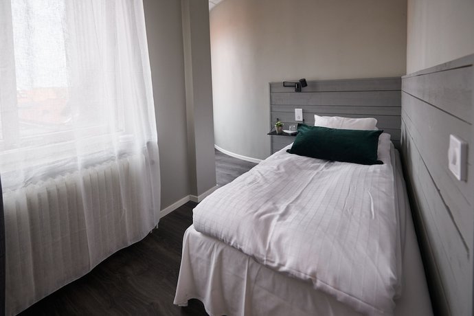 Imagen de la habitación del Hotel Hotell R&aring;dhuset. Foto 2
