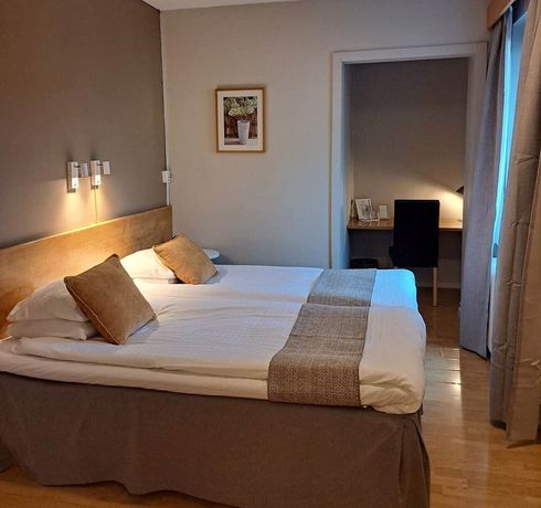 Imagen de la habitación del Hotel Hotell R&aring;dhuset. Foto 5