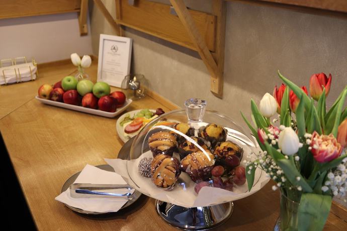 Imagen de los interiores del Hotel Hotell R&aring;dhuset. Foto 14