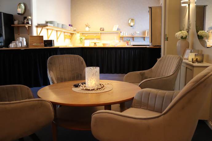 Imagen de los interiores del Hotel Hotell R&aring;dhuset. Foto 18
