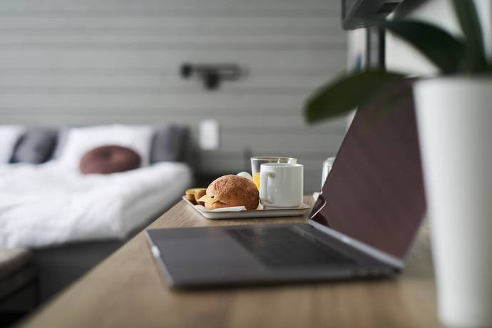 Imagen de la habitación del Hotel Hotell R&aring;dhuset. Foto 10