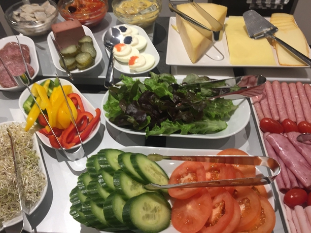 Imagen del bar/restaurante del Hotel Hotell Stortorget, &ouml;stersund. Foto 10