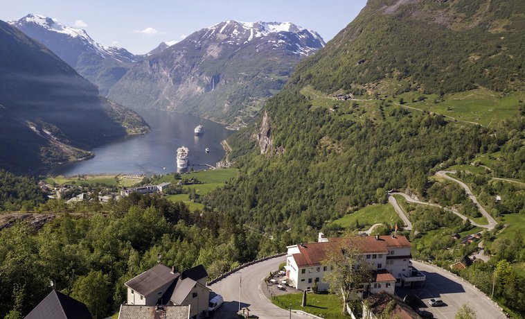 Imagen general del Hotel Hotell Utsikten Geiranger - by Classic Norways. Foto 1