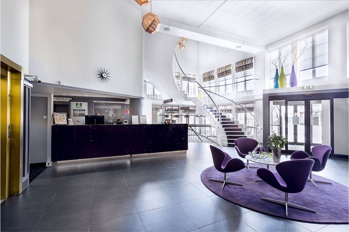 Imagen de los interiores del Hotel Hotell Vic. Foto 18