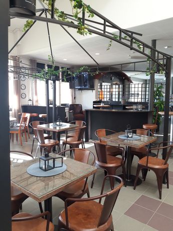 Imagen del bar/restaurante del Hotel Hotelli Kaustinen. Foto 6