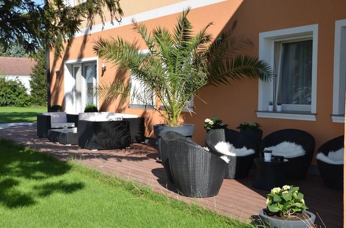 Imagen de los exteriores del Hotel Hotelmaria. Foto 15