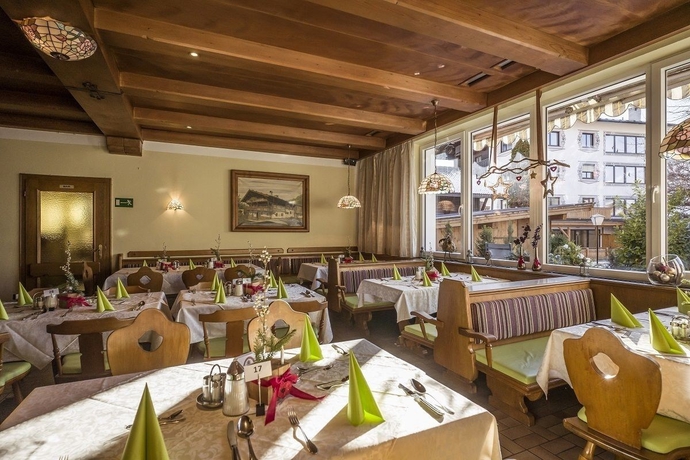 Imagen del bar/restaurante del Hotel Hotel-pension Fleidingerhof. Foto 7