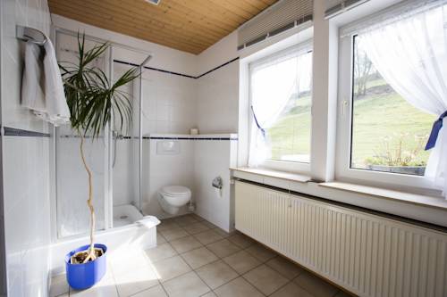 Imagen de la habitación del Hotel Hotel-pension-waldblick. Foto 6