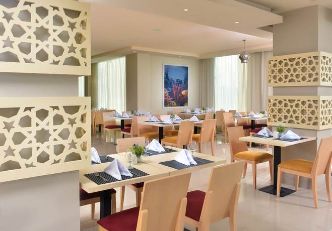 Imagen del bar/restaurante del Hotel Hotelux La Playa Alamein, El Alamein. Foto 3
