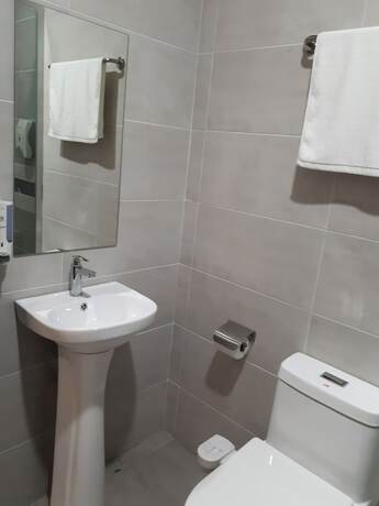 Imagen de la habitación del Hotel Hotin Inn. Foto 33