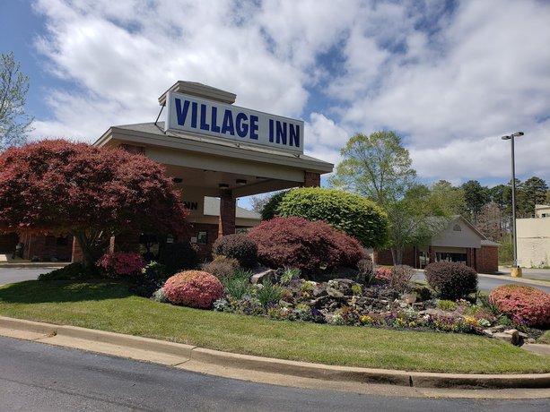 Imagen general del Hotel Hotsprings Village Inn. Foto 1