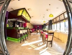 Imagen del bar/restaurante del Hotel Hotton. Foto 3