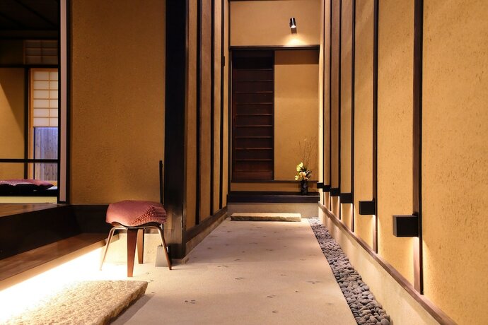 Imagen de la habitación del Hotel Houka. Foto 19