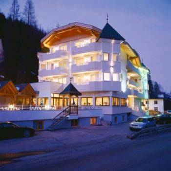 Imagen general del Hotel H&ouml;llroah. Foto 4