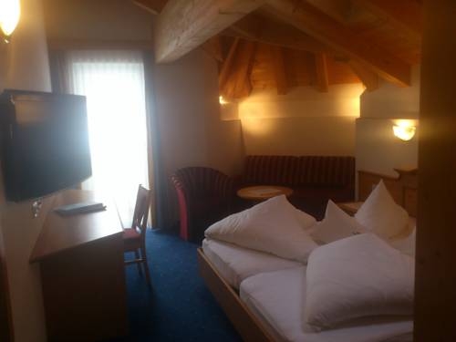 Imagen general del Hotel H&ouml;llroah. Foto 7