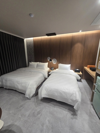 Imagen de la habitación del Hotel Hound Tongyeong Jukrim. Foto 8