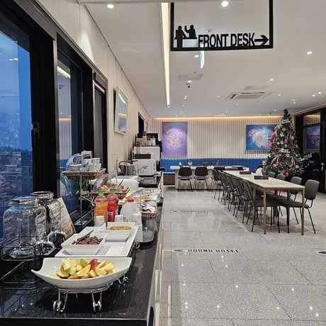 Imagen del bar/restaurante del Hotel HoundMokpo PeaceSquare. Foto 10