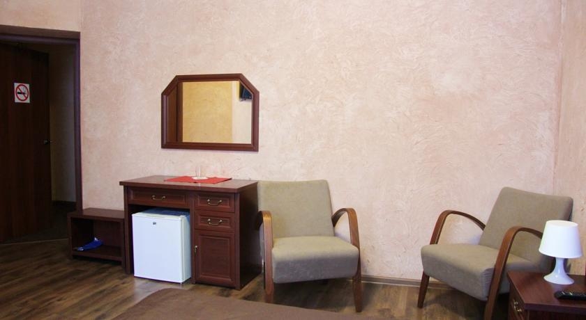 Imagen de la habitación del Hotel House City. Foto 3